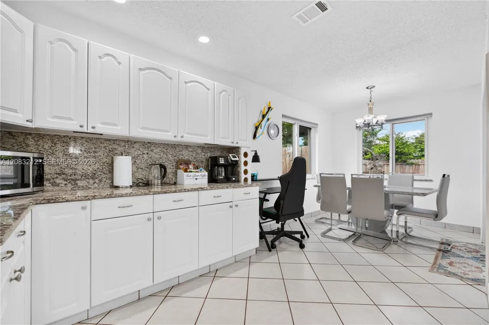 22682 SW 65th Ave Boca Raton, FL 33428