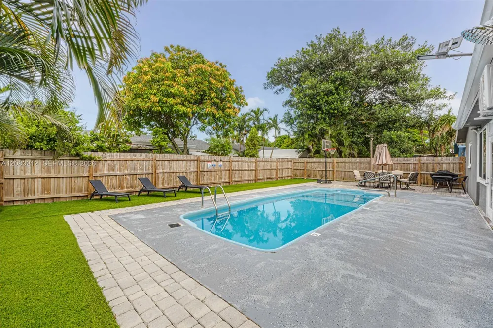 22682 SW 65th Ave Boca Raton, FL 33428