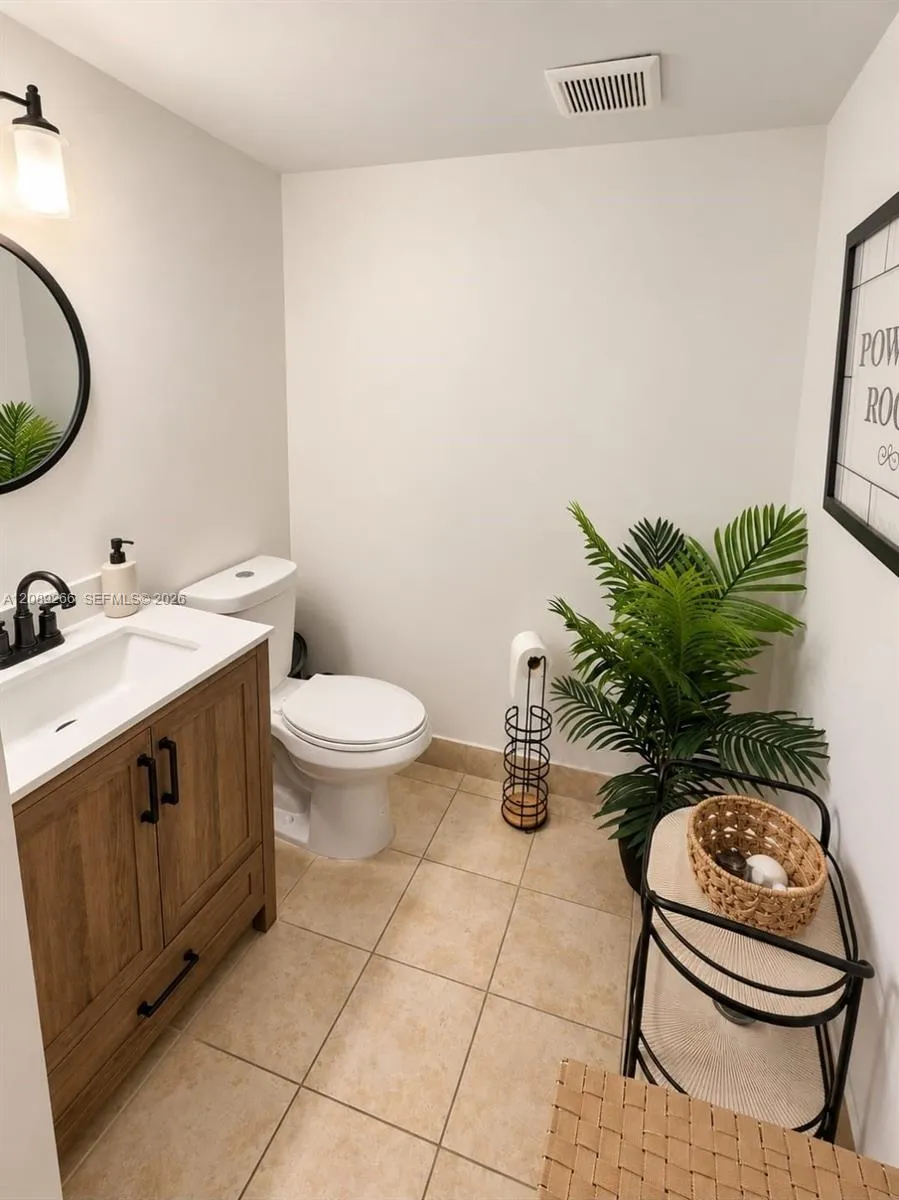 5530 NW 44th St #207C Lauderhill, FL 33319
