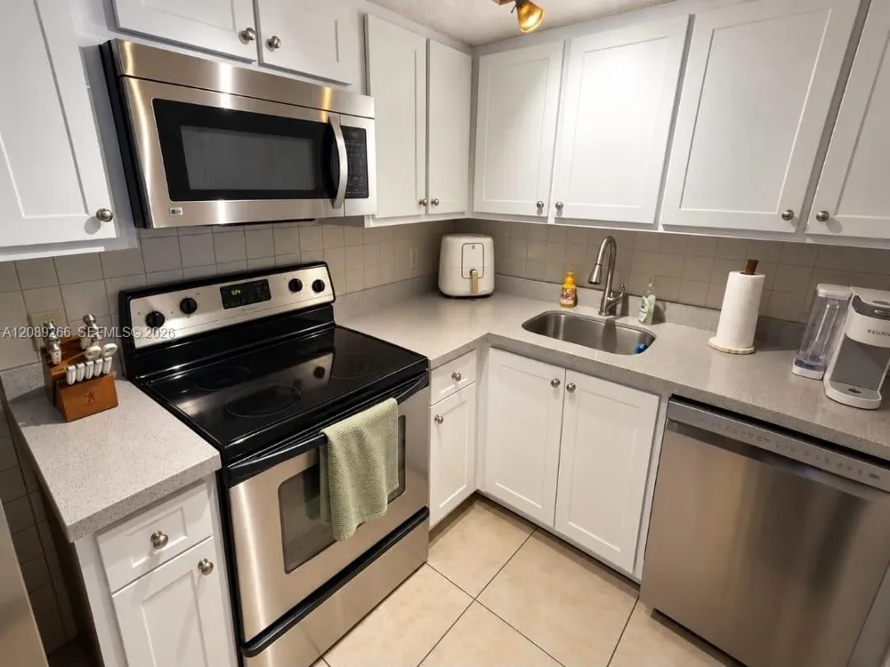 5530 NW 44th St #207C Lauderhill, FL 33319