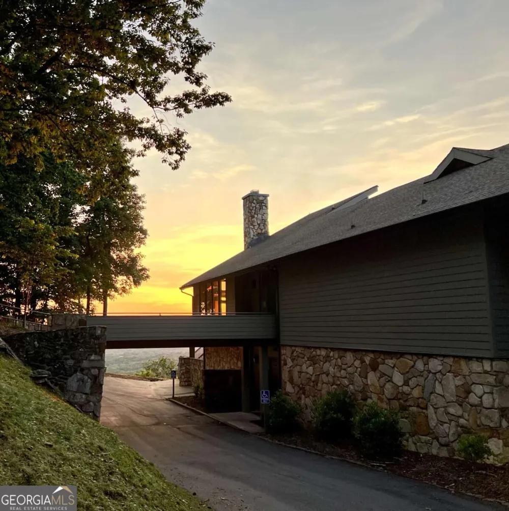 676 Alpine DR Jasper, GA 30143