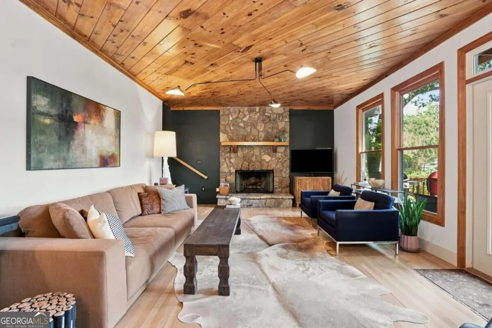 676 Alpine DR Jasper, GA 30143