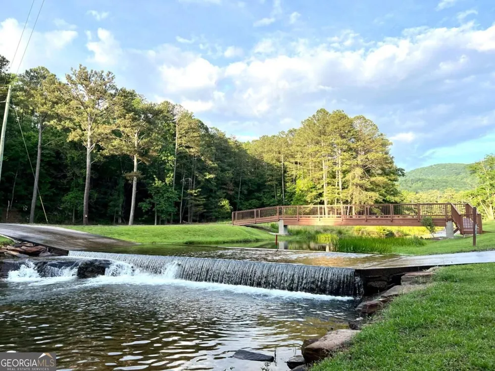 676 Alpine DR Jasper, GA 30143