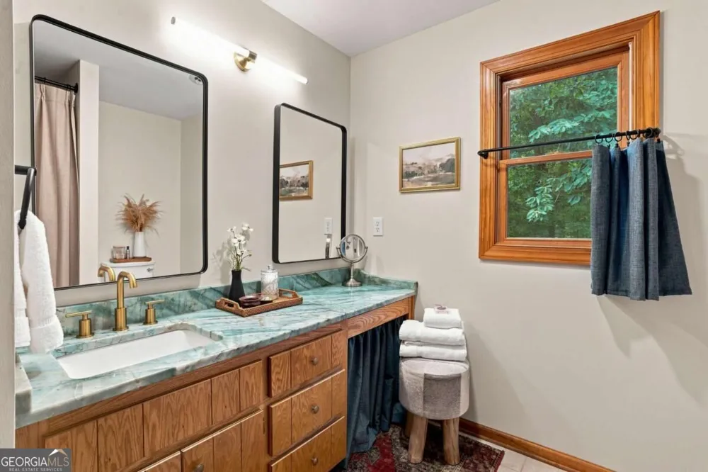 676 Alpine DR Jasper, GA 30143