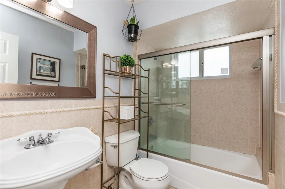 8005 SW 198th Ter Cutler Bay, FL 33189