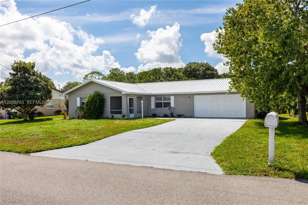 219 Cumquat Road NE Lake Placid, FL 33852