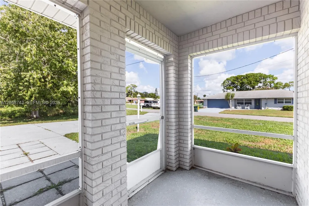 219 Cumquat Road NE Lake Placid, FL 33852