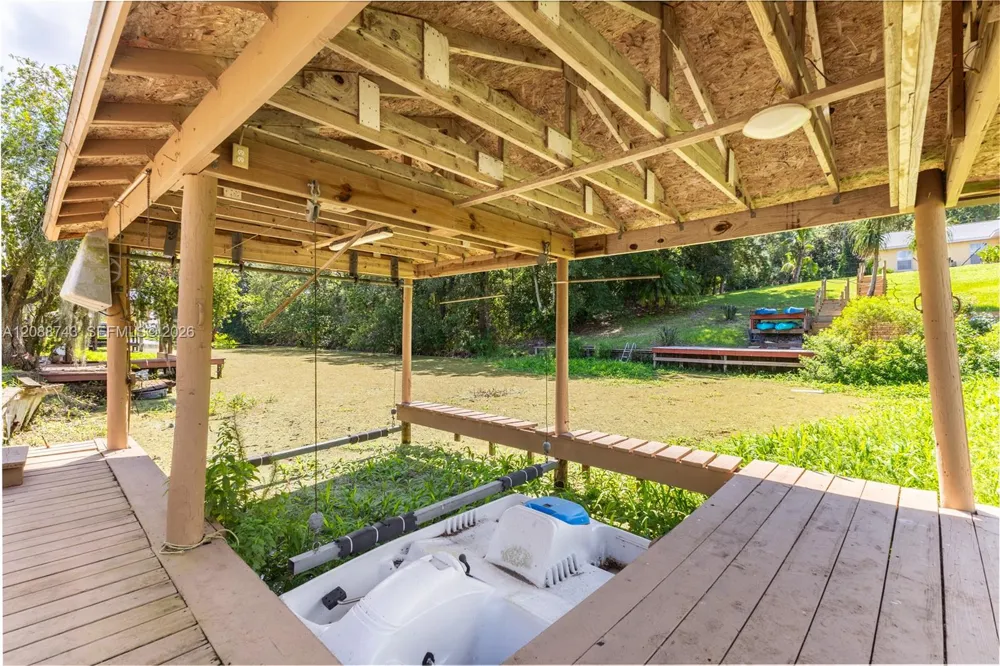 219 Cumquat Road NE Lake Placid, FL 33852