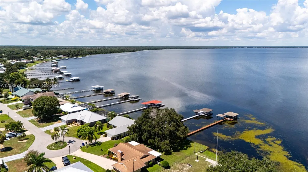 219 Cumquat Road NE Lake Placid, FL 33852