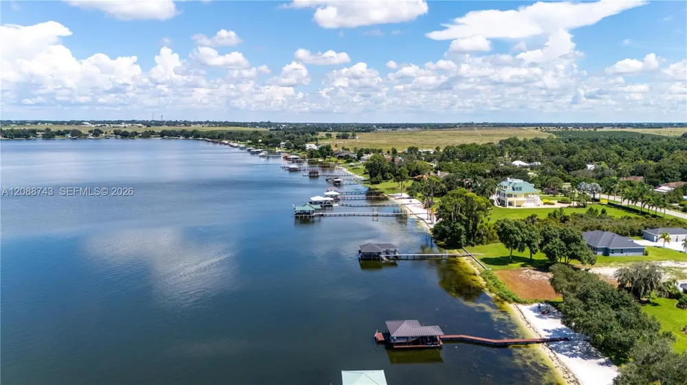 219 Cumquat Road NE Lake Placid, FL 33852
