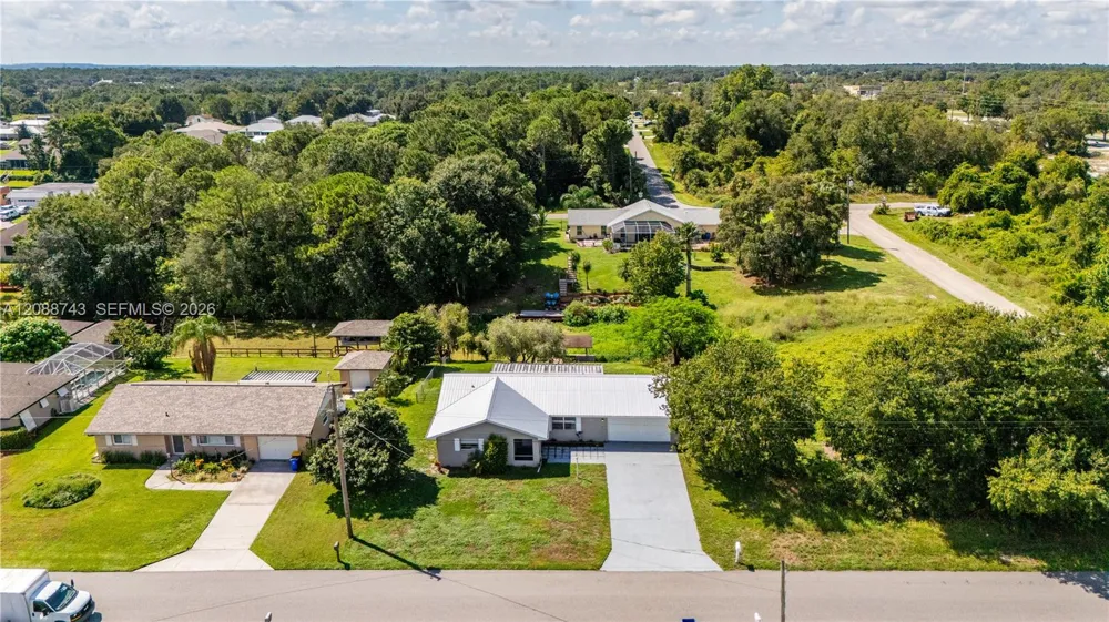 219 Cumquat Road NE Lake Placid, FL 33852