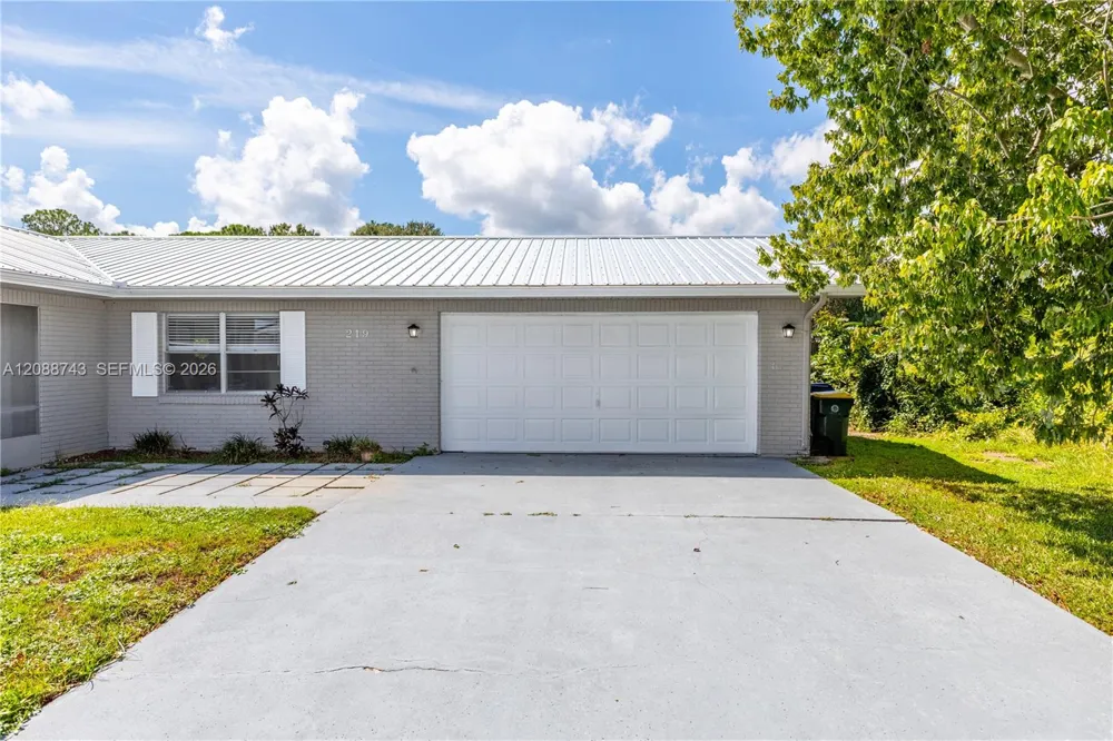 219 Cumquat Road NE Lake Placid, FL 33852