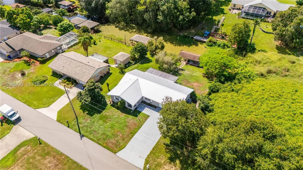 219 Cumquat Road NE Lake Placid, FL 33852