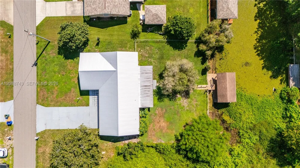 219 Cumquat Road NE Lake Placid, FL 33852