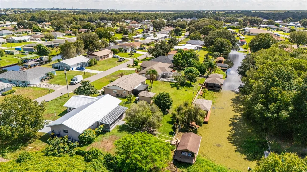 219 Cumquat Road NE Lake Placid, FL 33852