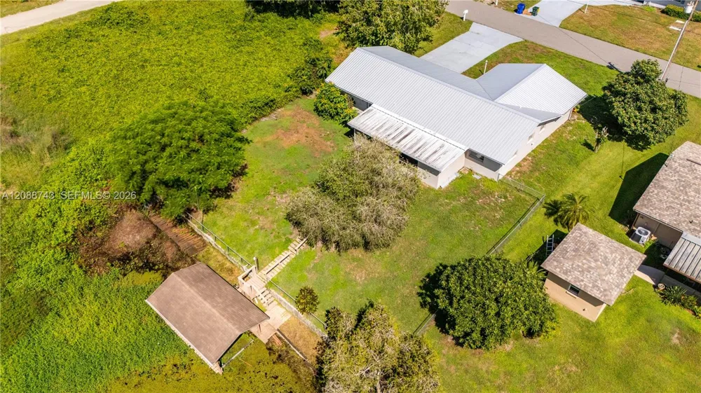 219 Cumquat Road NE Lake Placid, FL 33852