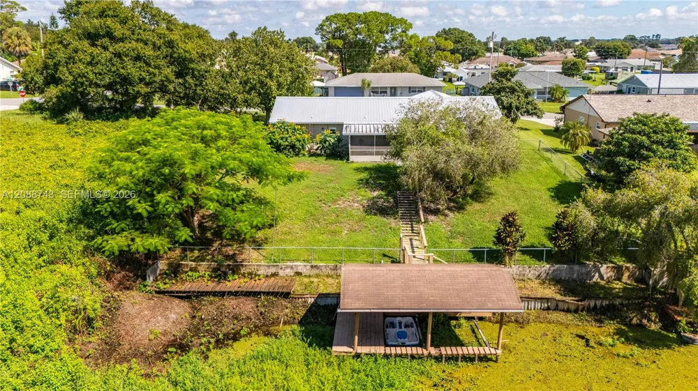 219 Cumquat Road NE Lake Placid, FL 33852