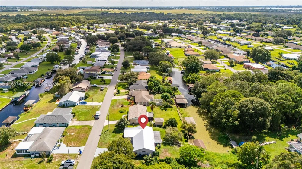 219 Cumquat Road NE Lake Placid, FL 33852