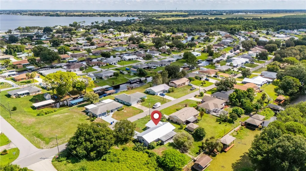 219 Cumquat Road NE Lake Placid, FL 33852