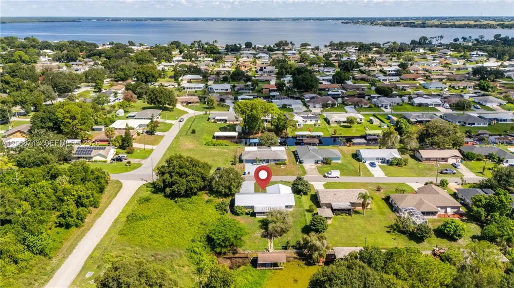 219 Cumquat Road NE Lake Placid, FL 33852