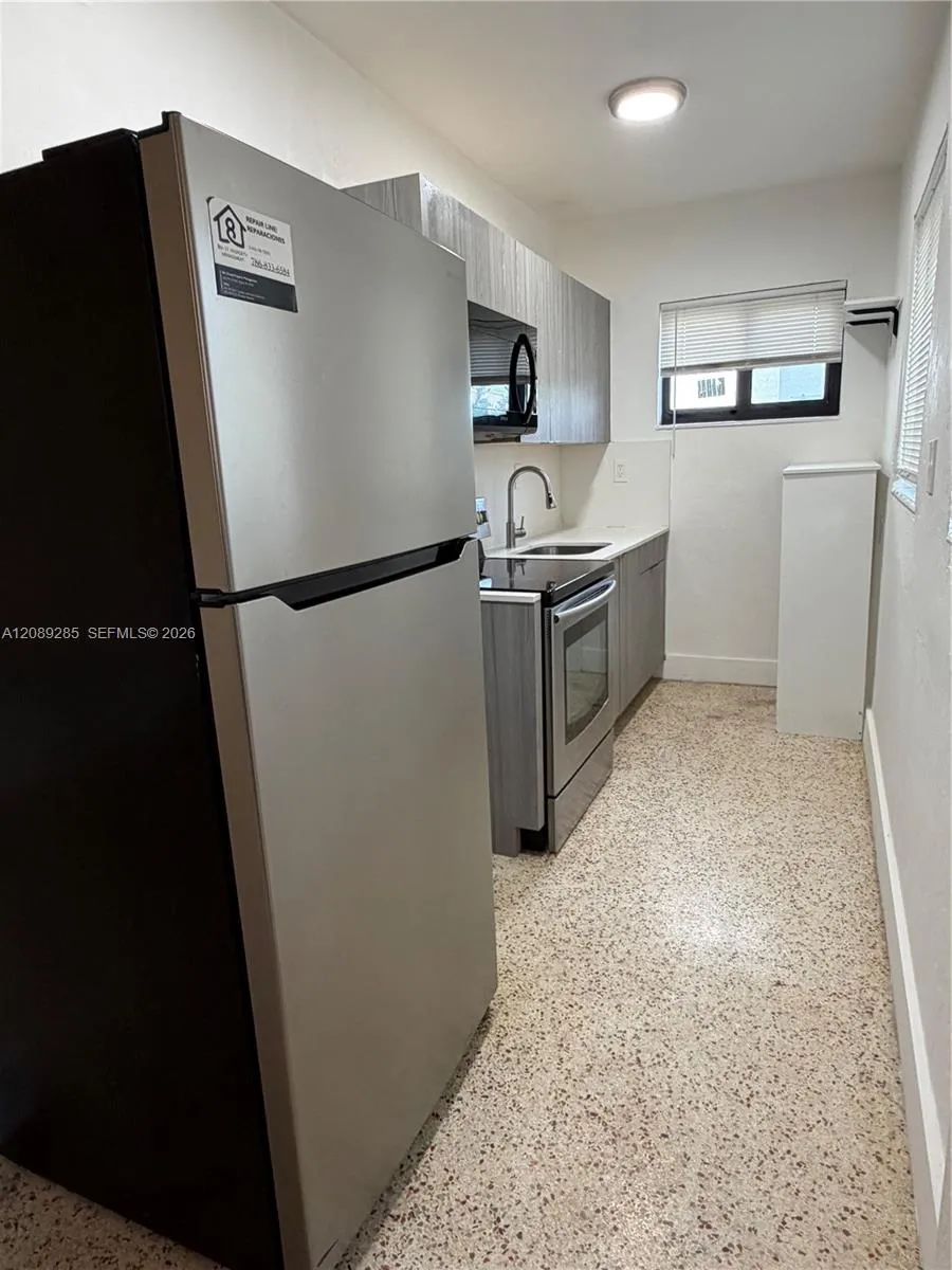 600 SW 10th St #2 Miami, FL 33130