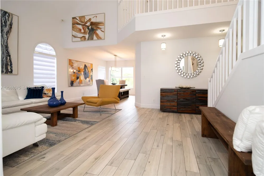 8434 NW 57th Dr Coral Springs, FL 33067