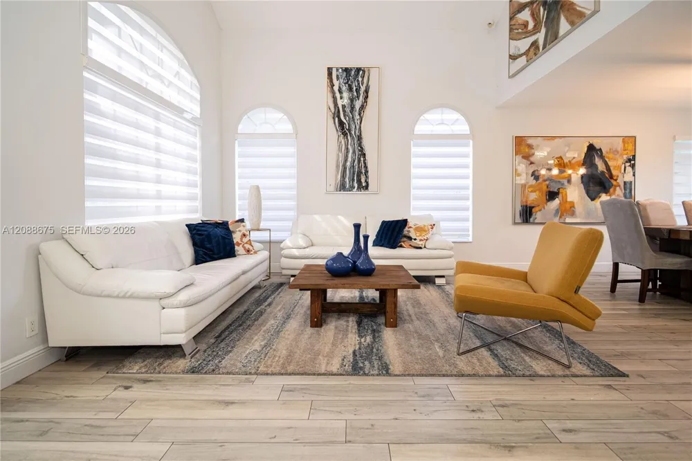 8434 NW 57th Dr Coral Springs, FL 33067