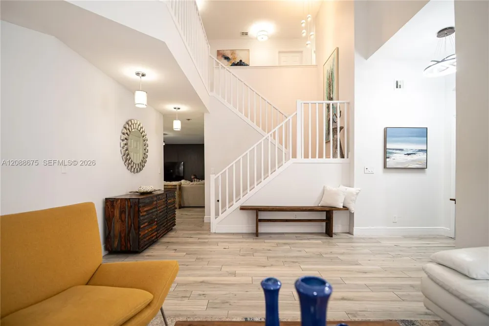 8434 NW 57th Dr Coral Springs, FL 33067