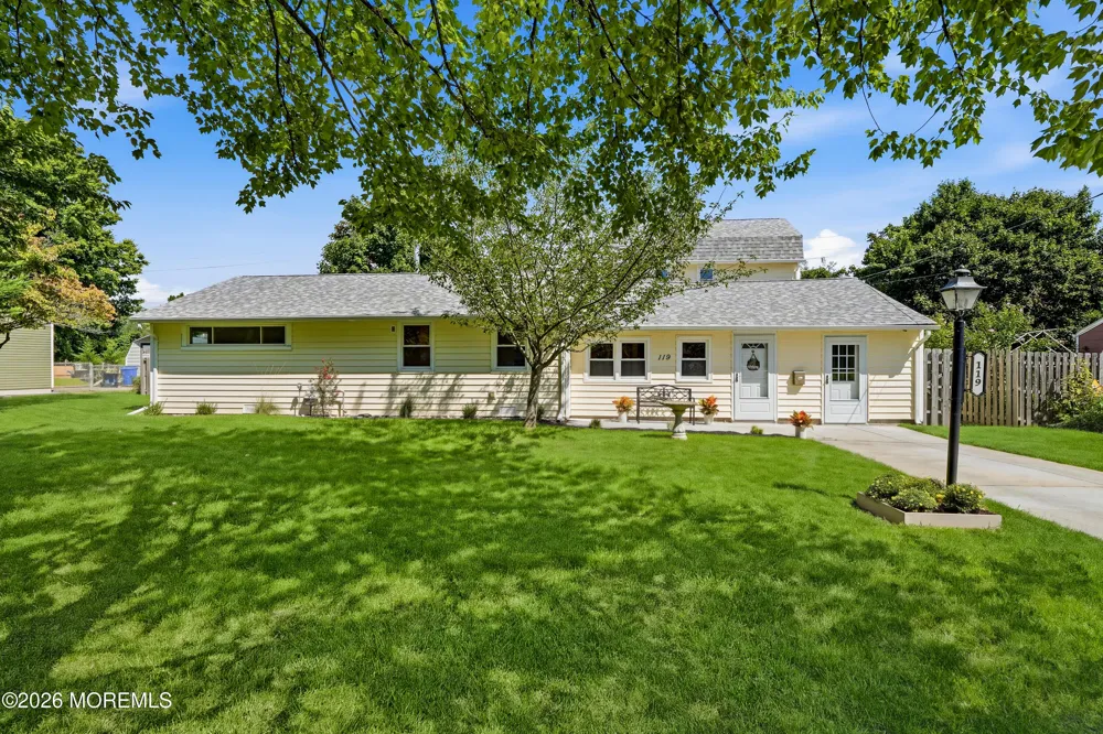 119 Court Drive Shrewsbury, NJ 07702