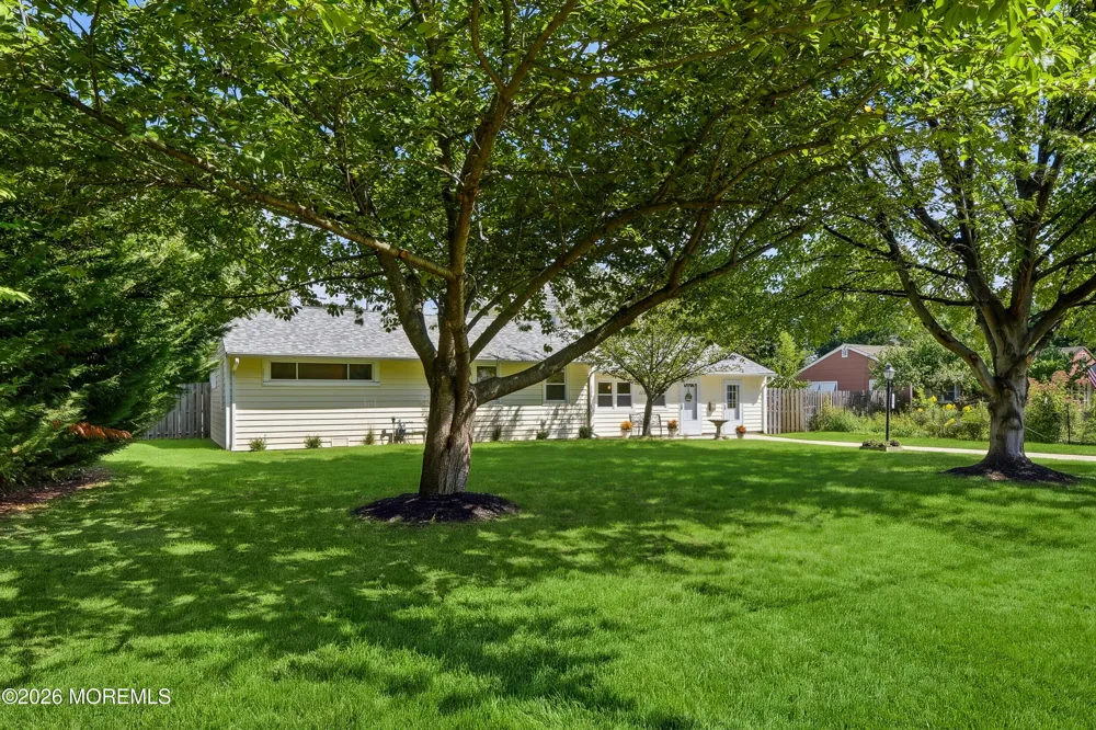 119 Court Drive Shrewsbury, NJ 07702