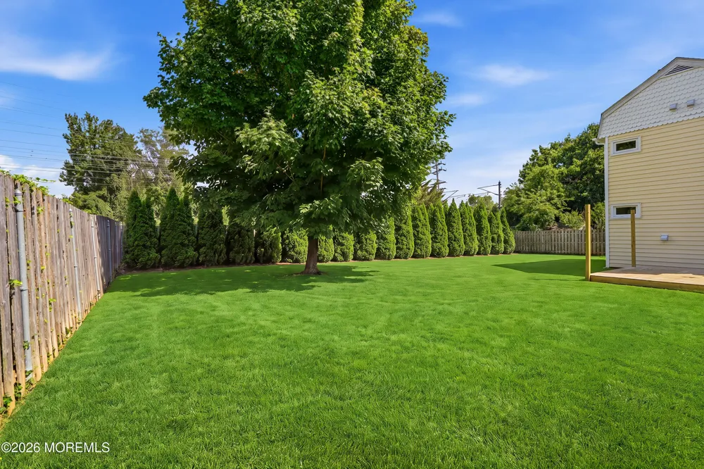 119 Court Drive Shrewsbury, NJ 07702