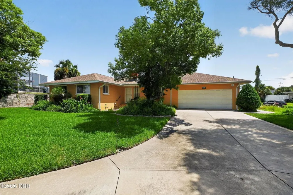 2229 S PENINSULA DRIVE Daytona Beach, FL 32118