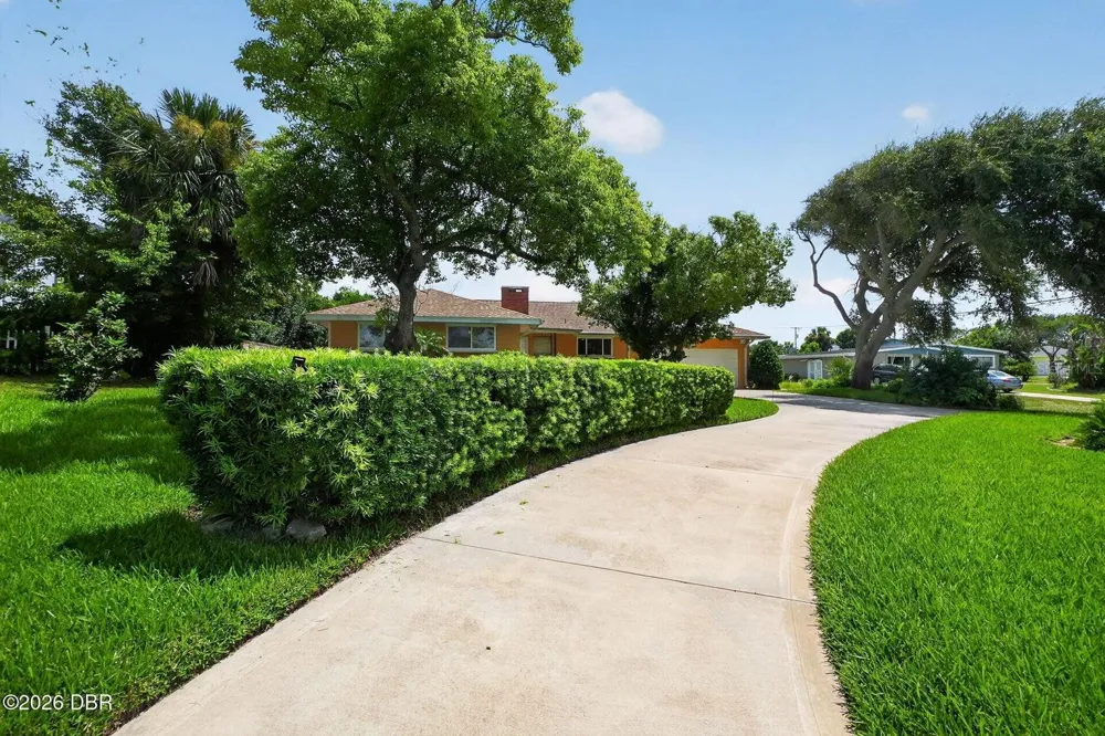 2229 S PENINSULA DRIVE Daytona Beach, FL 32118