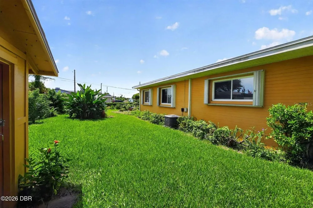 2229 S PENINSULA DRIVE Daytona Beach, FL 32118