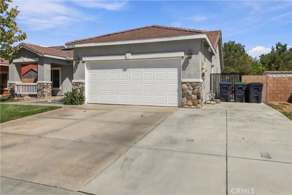 45344 Tiana Rose Lancaster, CA 93536