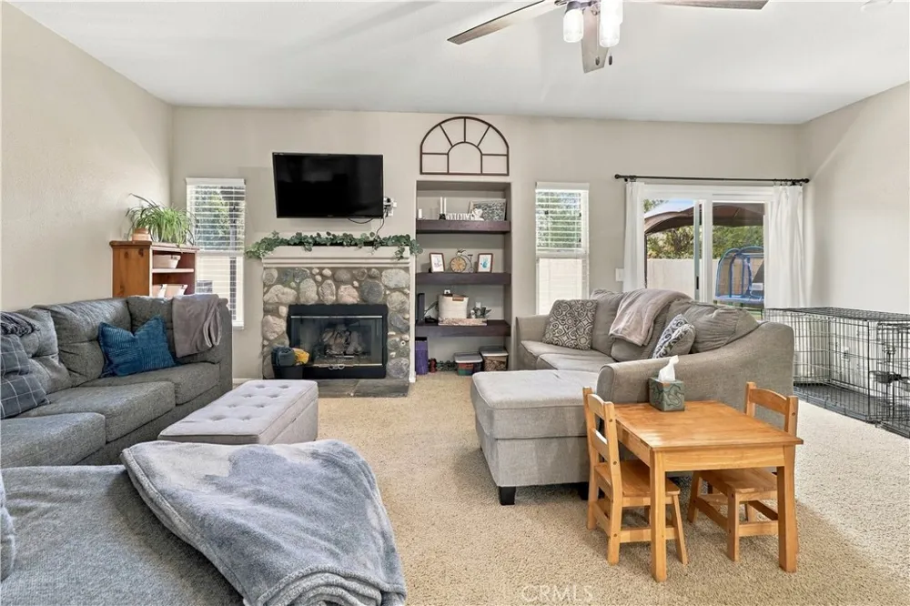 45344 Tiana Rose Lancaster, CA 93536