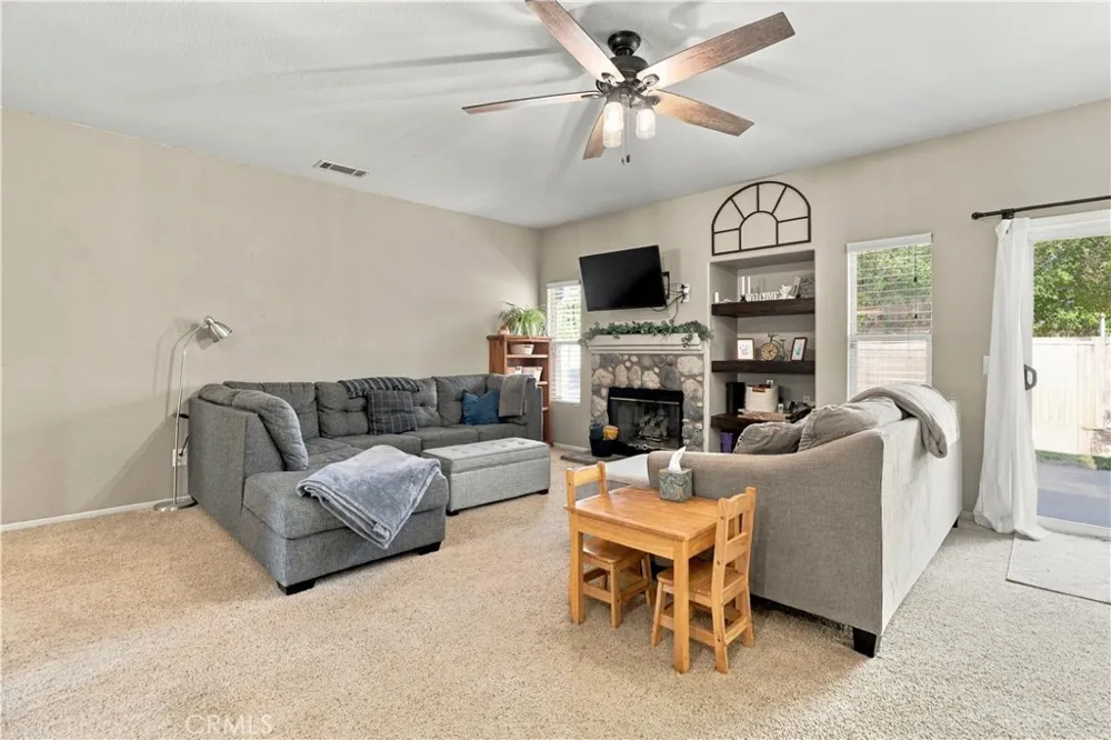 45344 Tiana Rose Lancaster, CA 93536