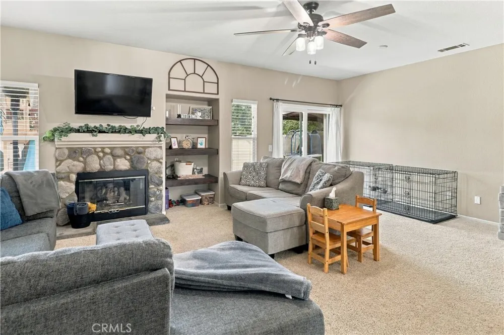 45344 Tiana Rose Lancaster, CA 93536