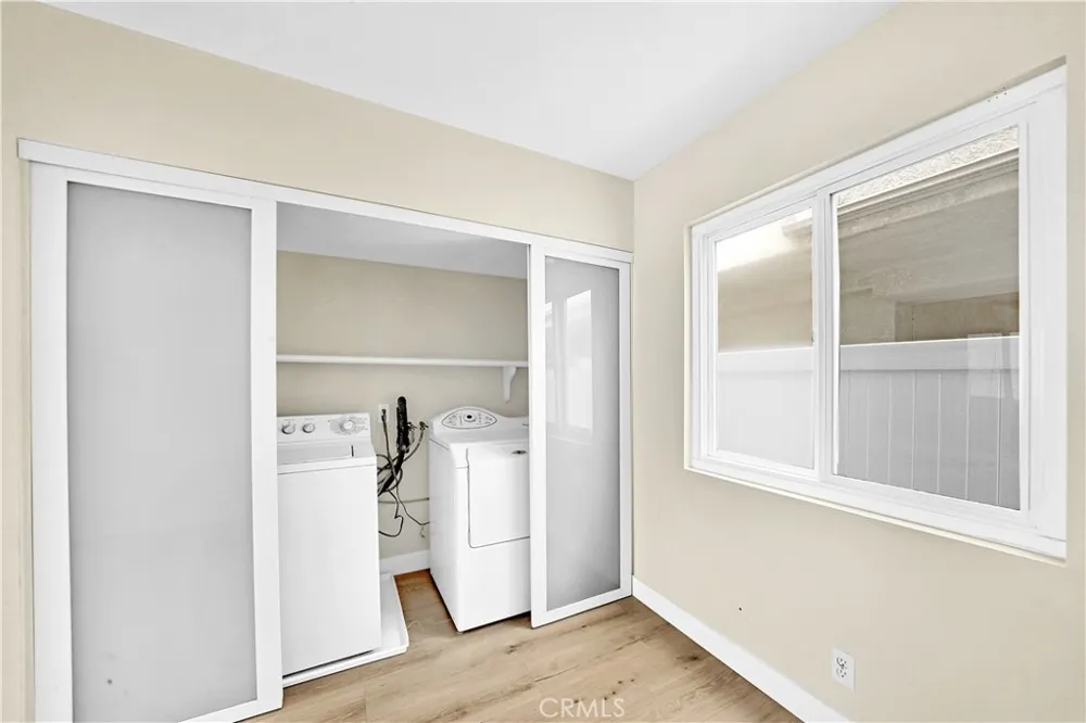 406 Jasmine #1/2 Newport Beach, CA 92625