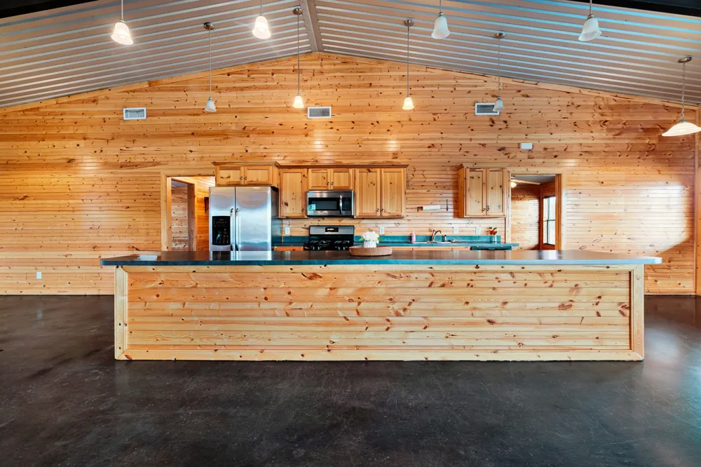 2078 Farm Road 2122 Roxton, TX 75477