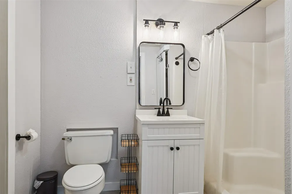7616 Osage Trail Lake Worth, TX 76135