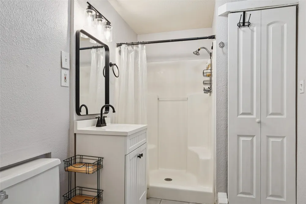 7616 Osage Trail Lake Worth, TX 76135
