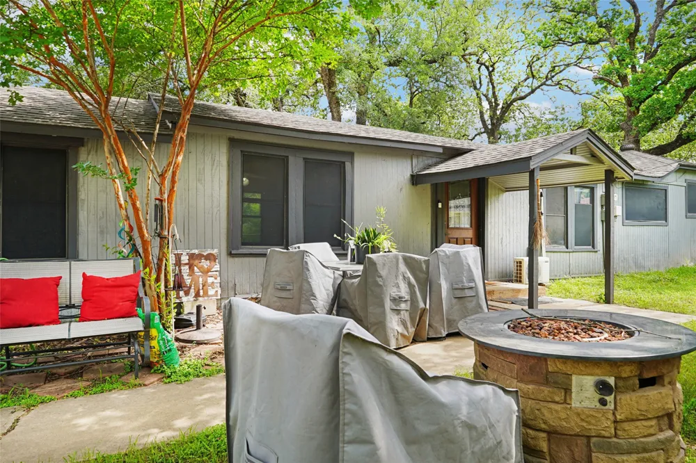 7616 Osage Trail Lake Worth, TX 76135