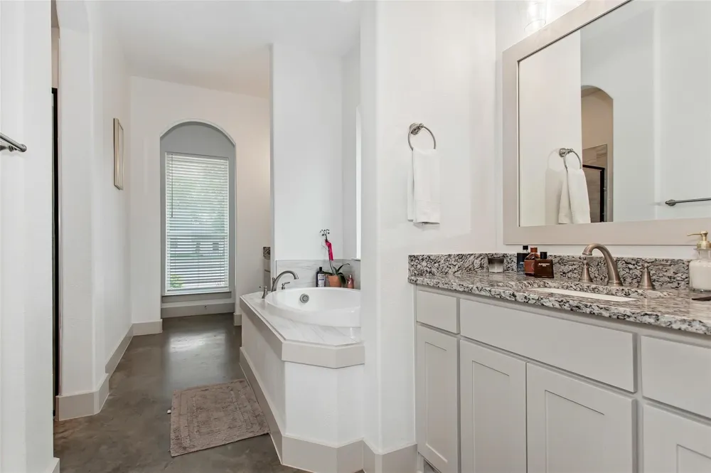 229 E 5th Street Ferris, TX 75125