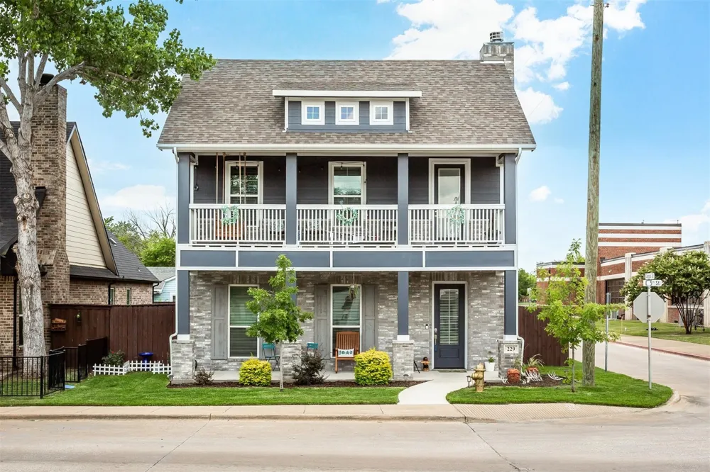 229 E 5th Street Ferris, TX 75125