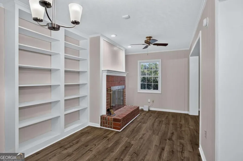 106 Greenbriar DR Savannah, GA 31419