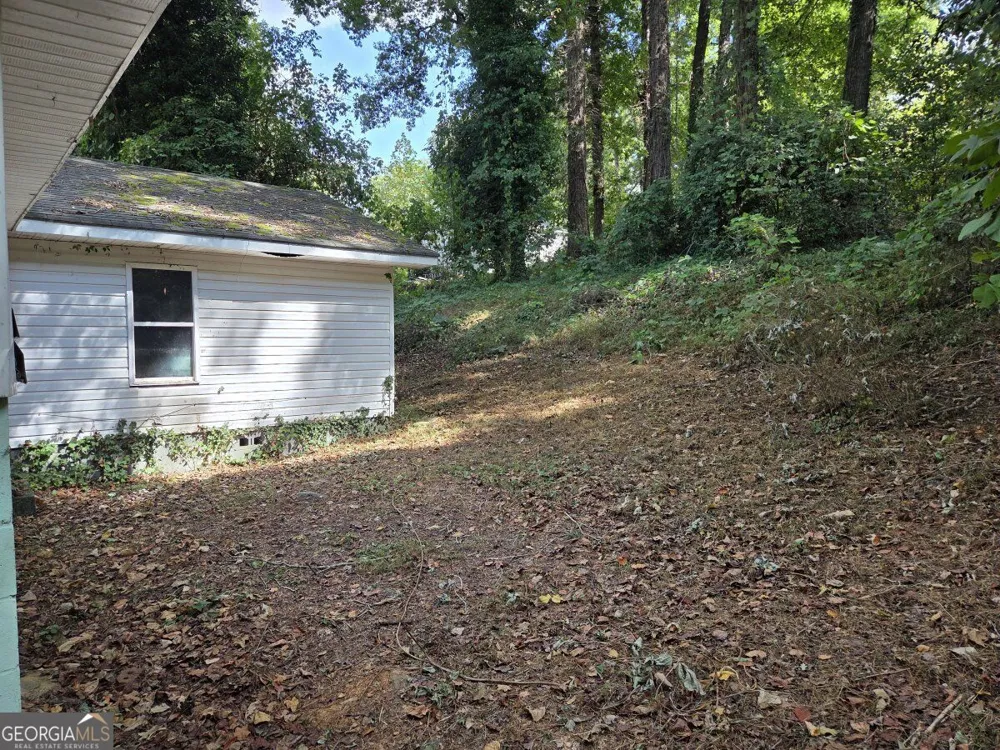 1886 Charles PL NW Atlanta, GA 30318