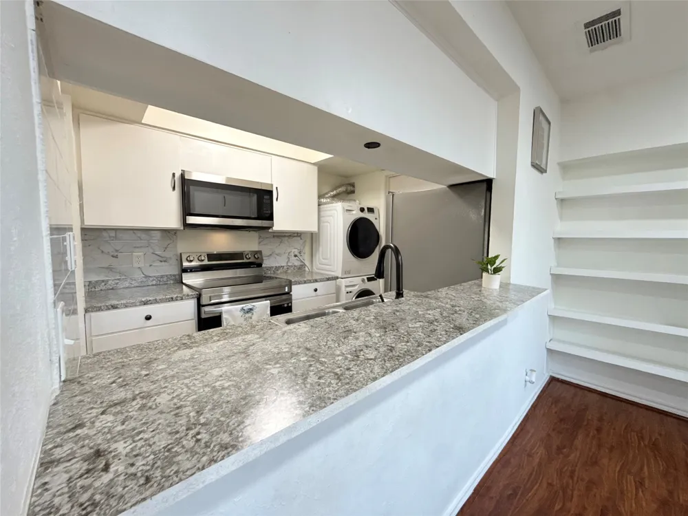 3131 Wycliff Avenue Dallas, TX 75219