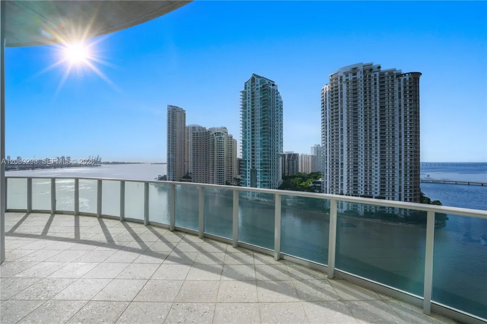 300 S Biscayne Blvd #T-3509 Miami, FL 33131