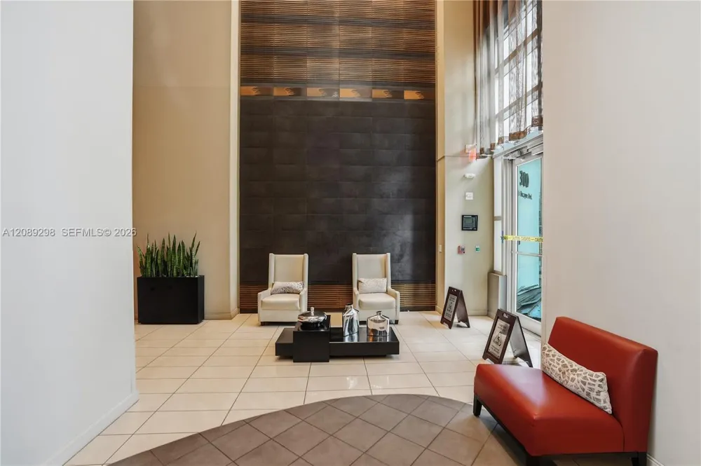 300 S Biscayne Blvd #T-3509 Miami, FL 33131